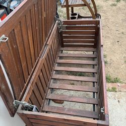 Banca Y Almasen / Bench & Storage 