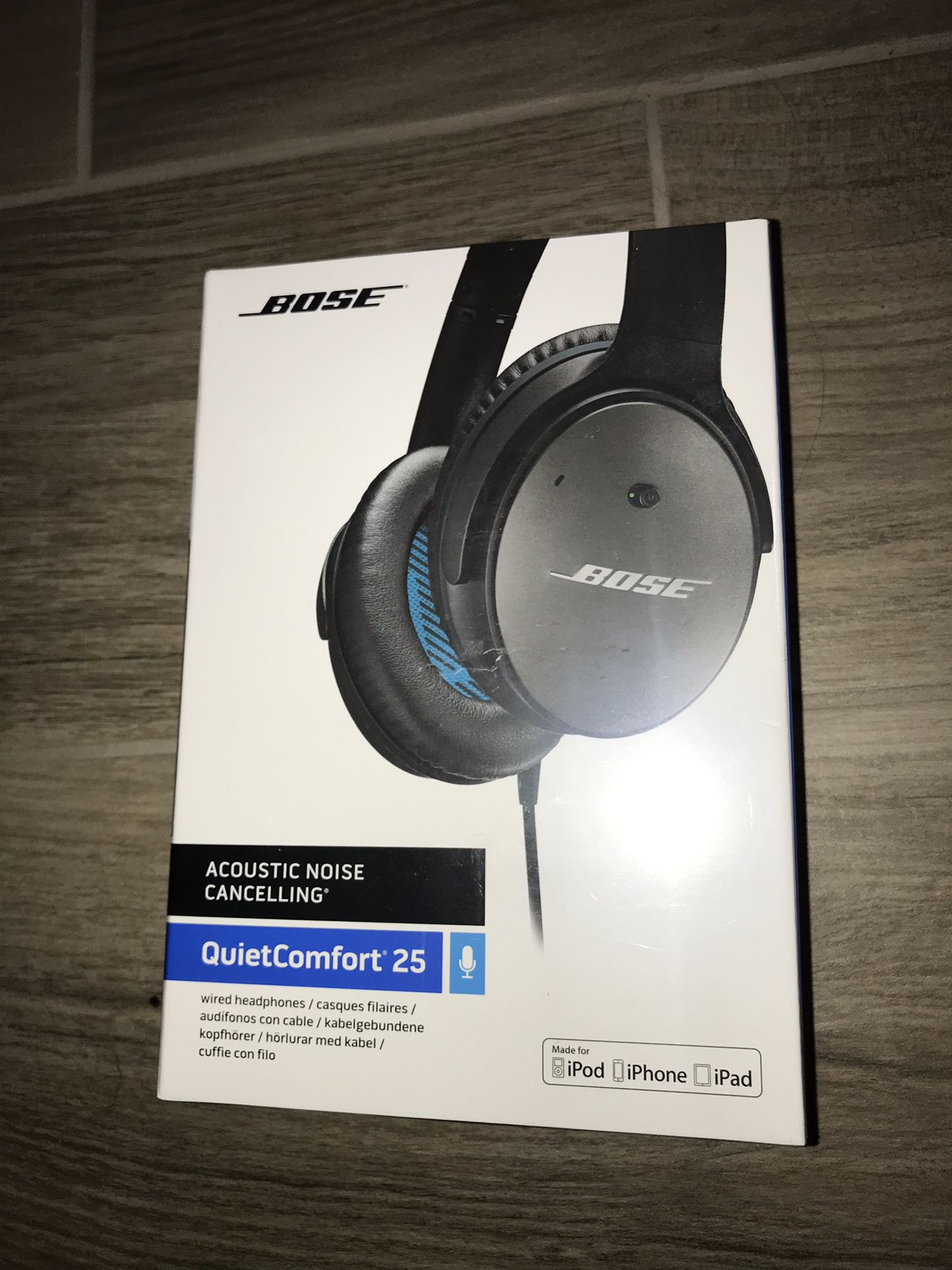 Bose QC25 Noise Cancelling Headphones. NEW!