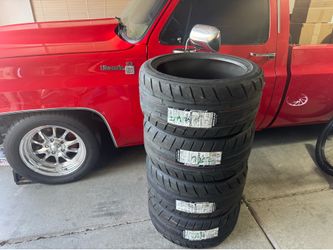 Nitto NT05 265/35R18 Tires