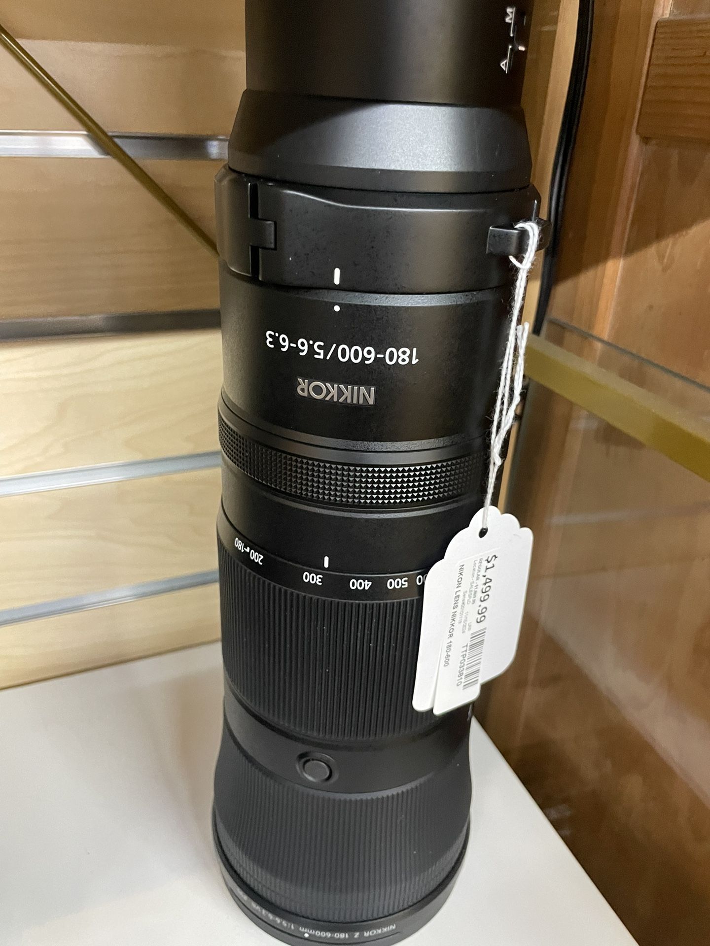 Nikon Lens