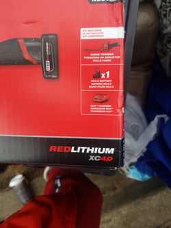 M12 Milwaukee 8" Hedge Trimmer Kit 