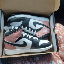 Jordan Mid 1