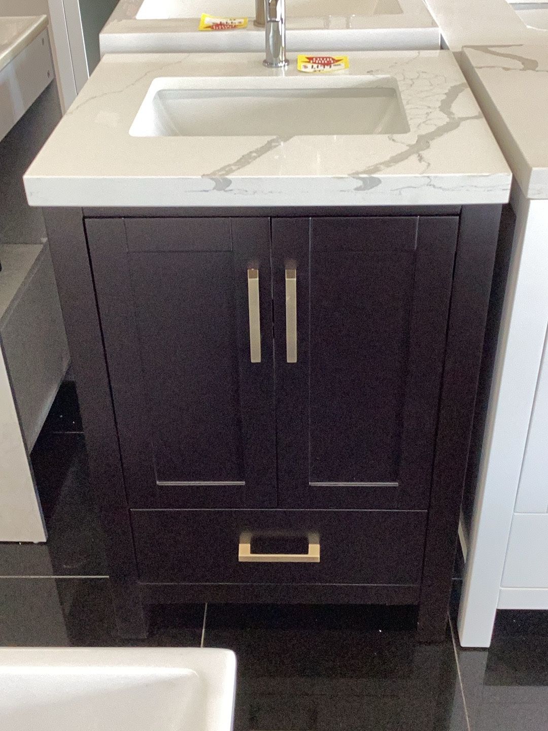 24” Bathroom Vanity Cabinet Solid Wood Quartz Top Ready For Pick Up