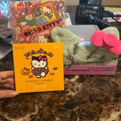 Sanrio Hello Kitty Halloween Lot