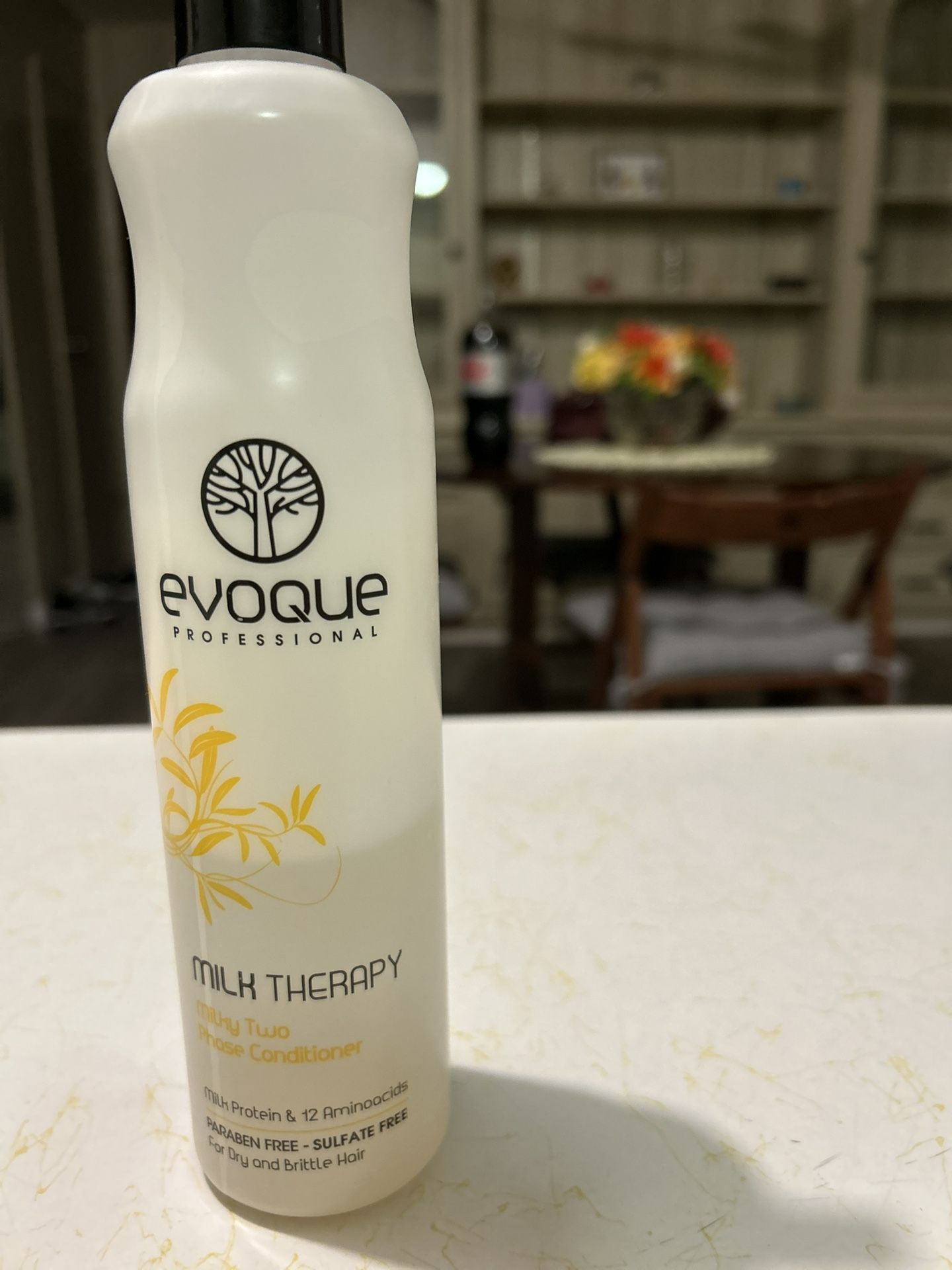 Evoque Professional Salon Use Hair Spray Conditioner — Milk Protein