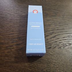 First Aid Beauty (FAB) Ultra Repair Rescue Barrier Balm