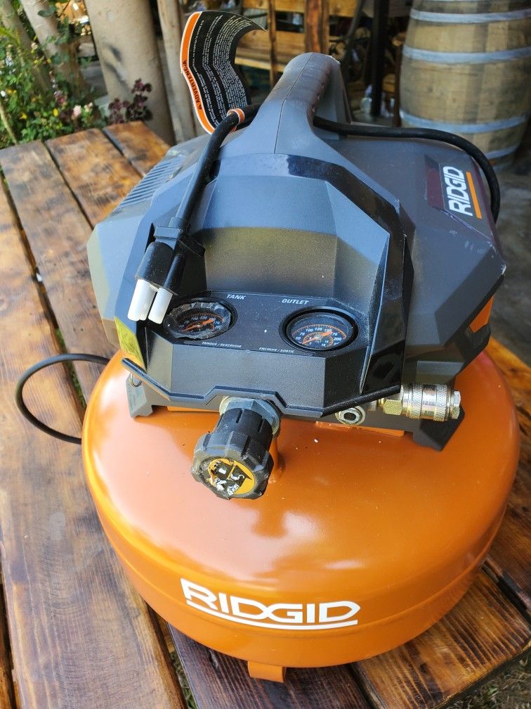 New Ridgid Air Compresor 6 Gal  150 Ps