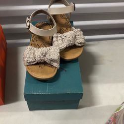 Girls Sandals 