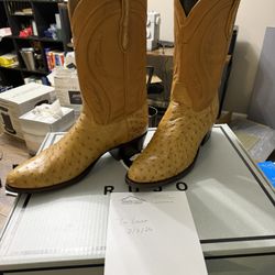 Rujo Ostrich 12D