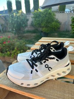 On cloud on white sneakers men shoes 8.5