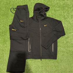 Drake Nike Tech Set Size L & S