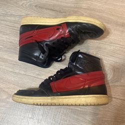 Size 10.5 - Jordan 1 Retro High OG Couture 2019