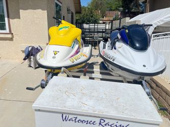 Jet skiis for sale