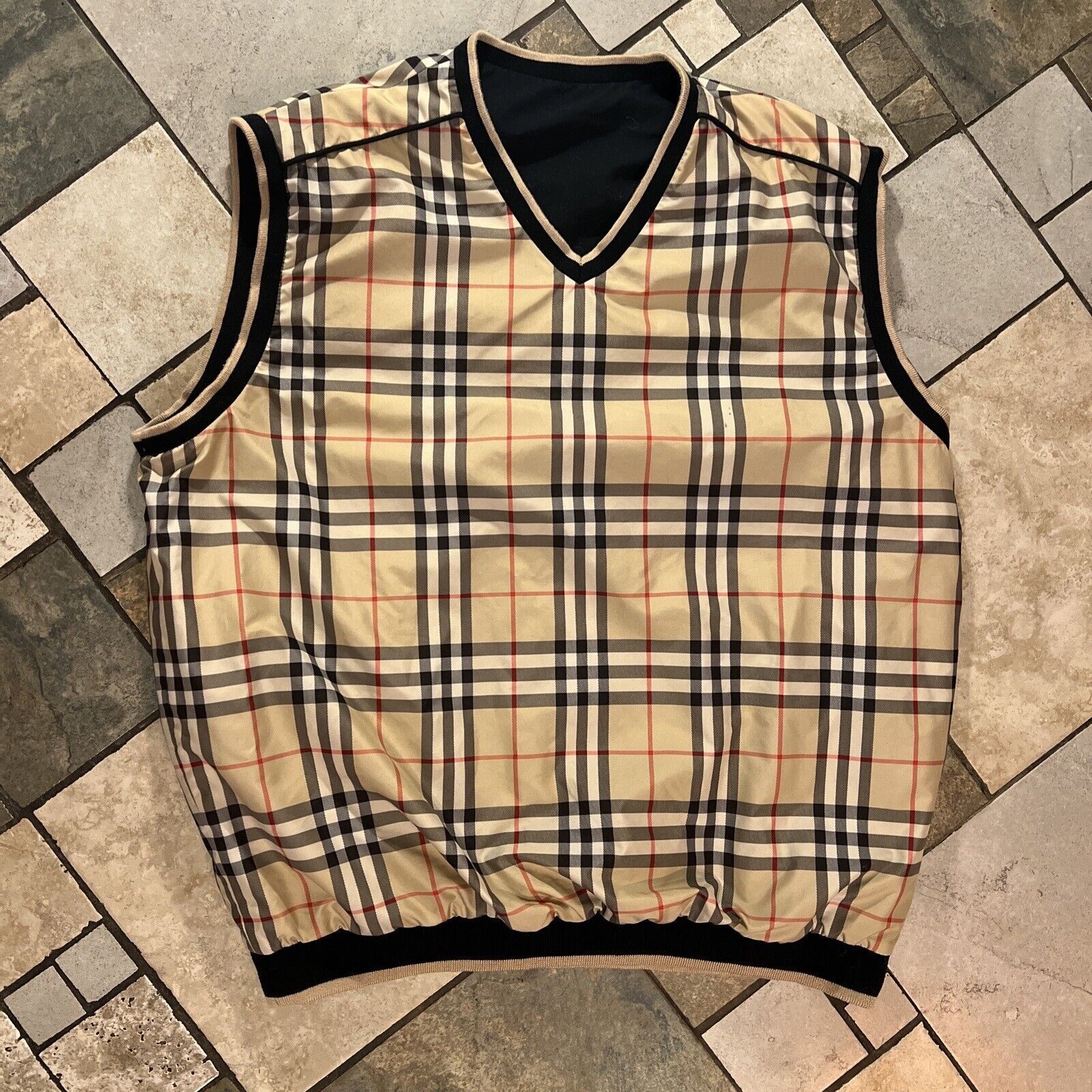 Burberry Reversible Golf Vest XL - 100% Authentic  .