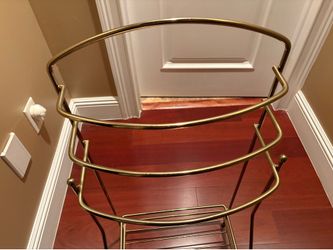Bronze towel rack
