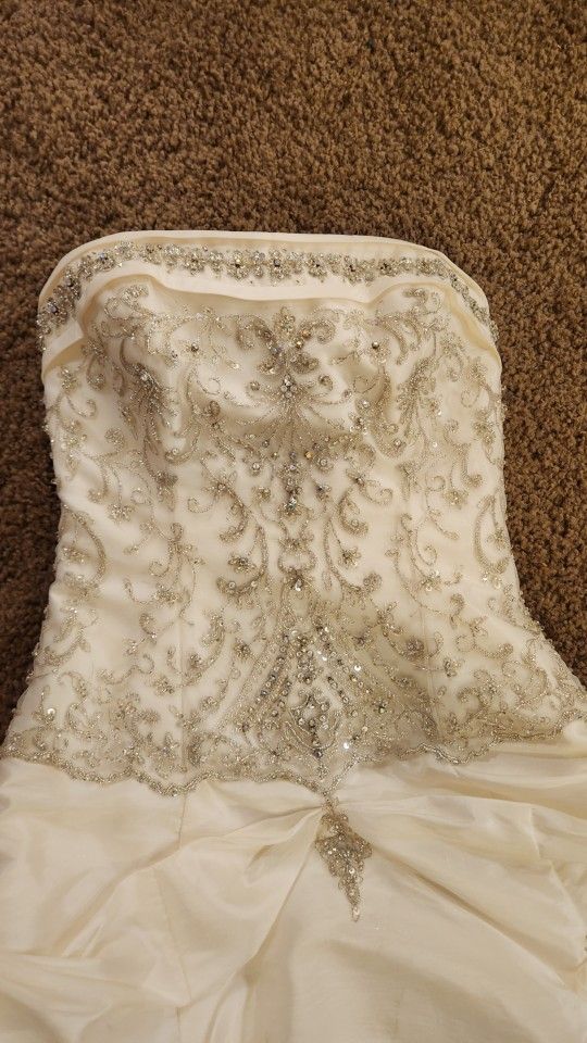 Allure Bridal Gown Size 10