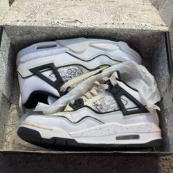 Air Jordan 4 Retro 