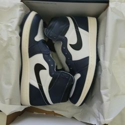 Air Jordan 1 Retro High OG- Size 8.5