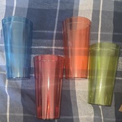 32 oz Cups
