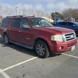 Ford Expedition EL XLT (w/3rd row)