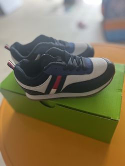 Youth Sneakers Size 11