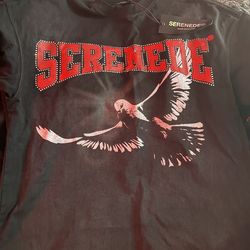serenede shirt size small