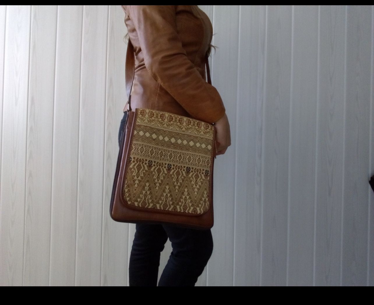 Artisan Crafted Leather and Cotton Messenger Bag, 'Tricolor Kaleidoscope'