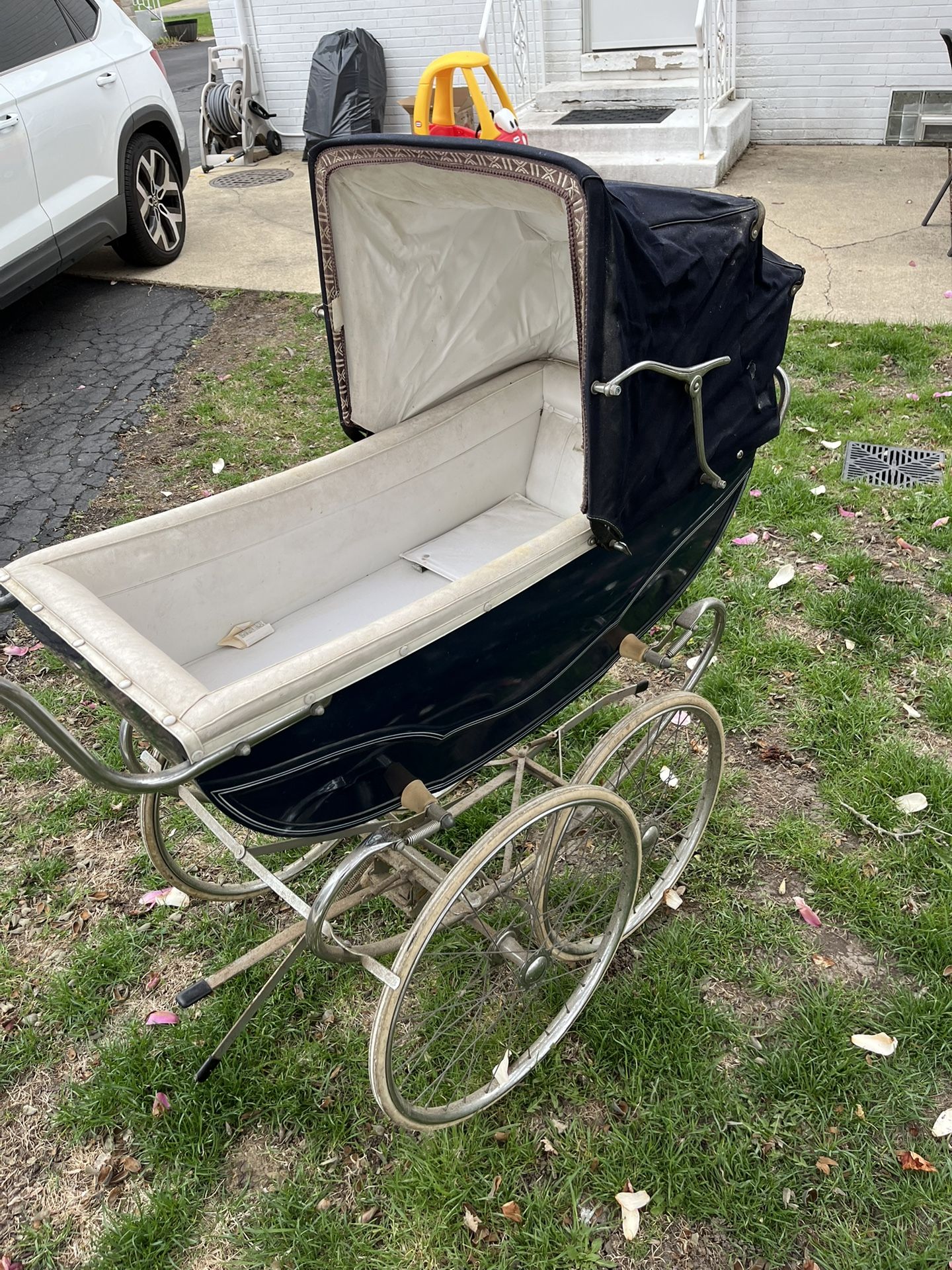 Bilt Rite Vintage Baby Stroller