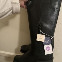 Woman Black Boots Size 6.5