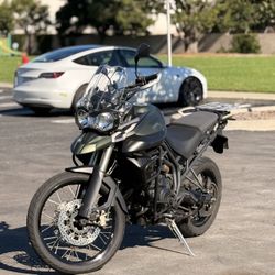 Triumph TIGER 800 