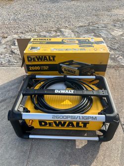 Dewalt 2600 PSI Pressure Washer