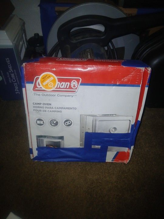 Coleman Camp Oven