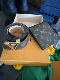 Louis Vuitton Belt / Wallet 