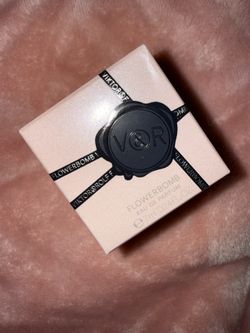 Flowerbomb perfume