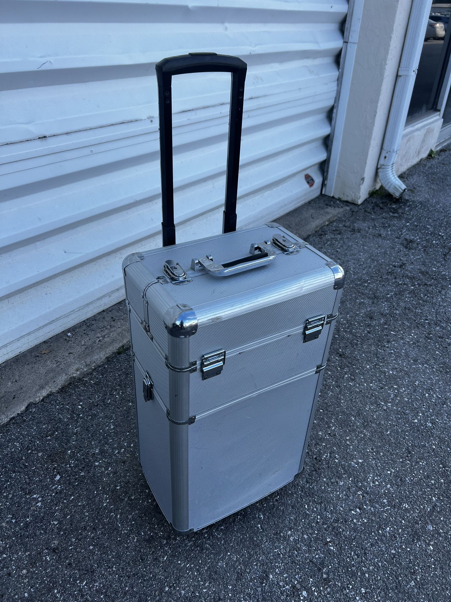 Travel Rolling Aluminum Make Up Salon Beauty Case Trolley Storage Box!