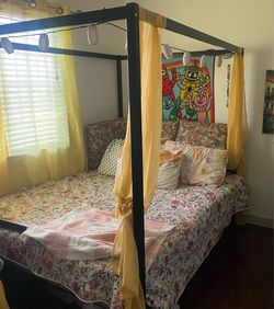Full bed frame