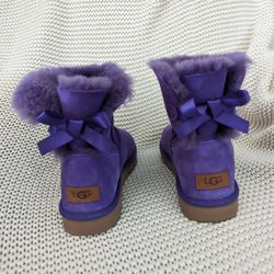 Ugg Bailey Boots size 9
