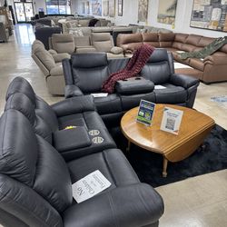 Sofa and loveseat with Recliners