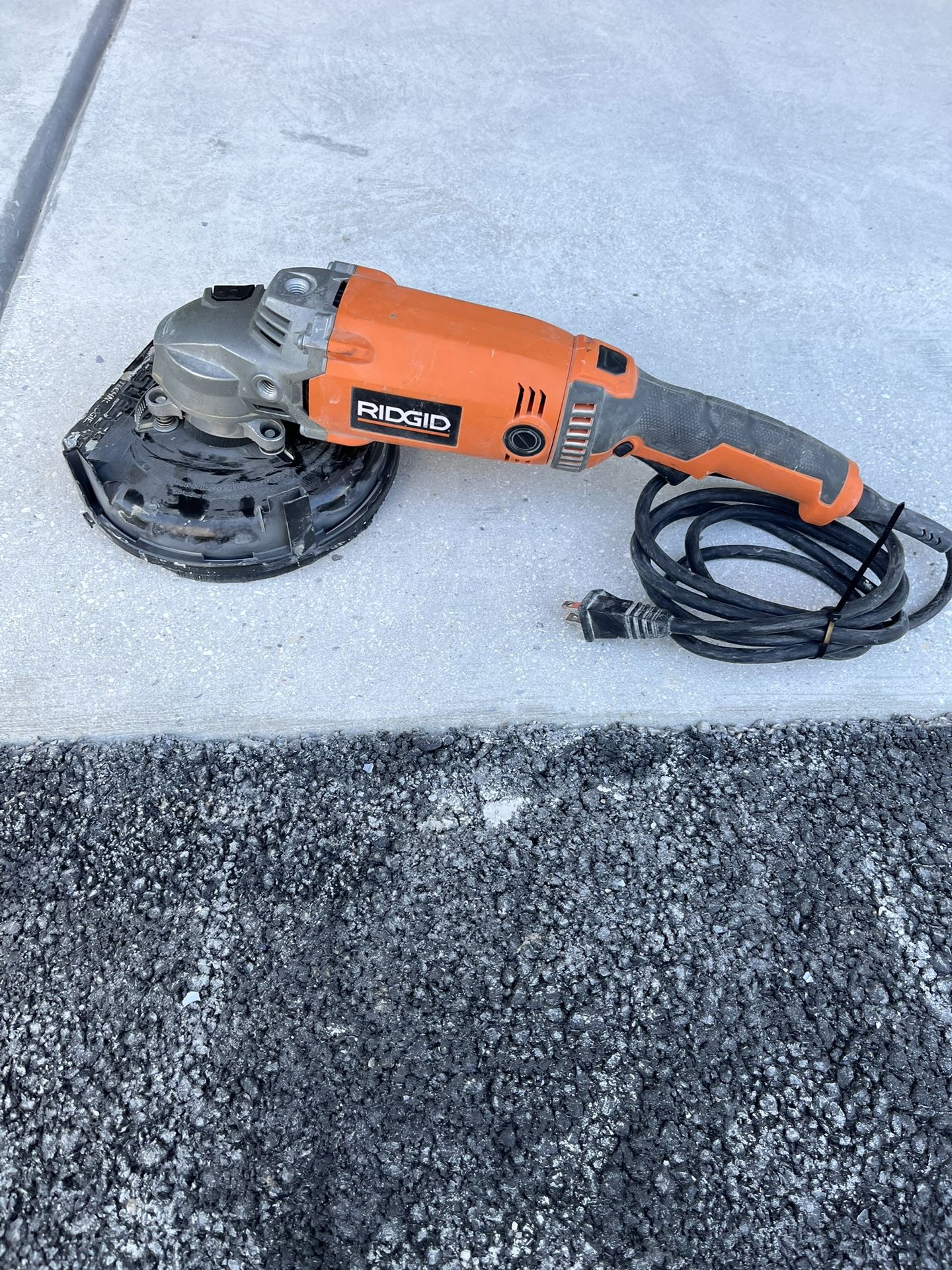 Rigid 7” Angle Grinder