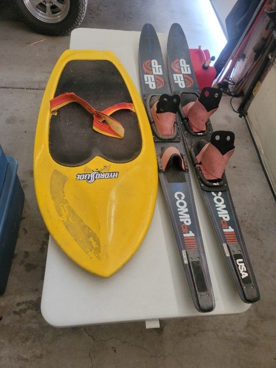 Skis & Hydro-slide
