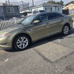 2012 Ford Taurus