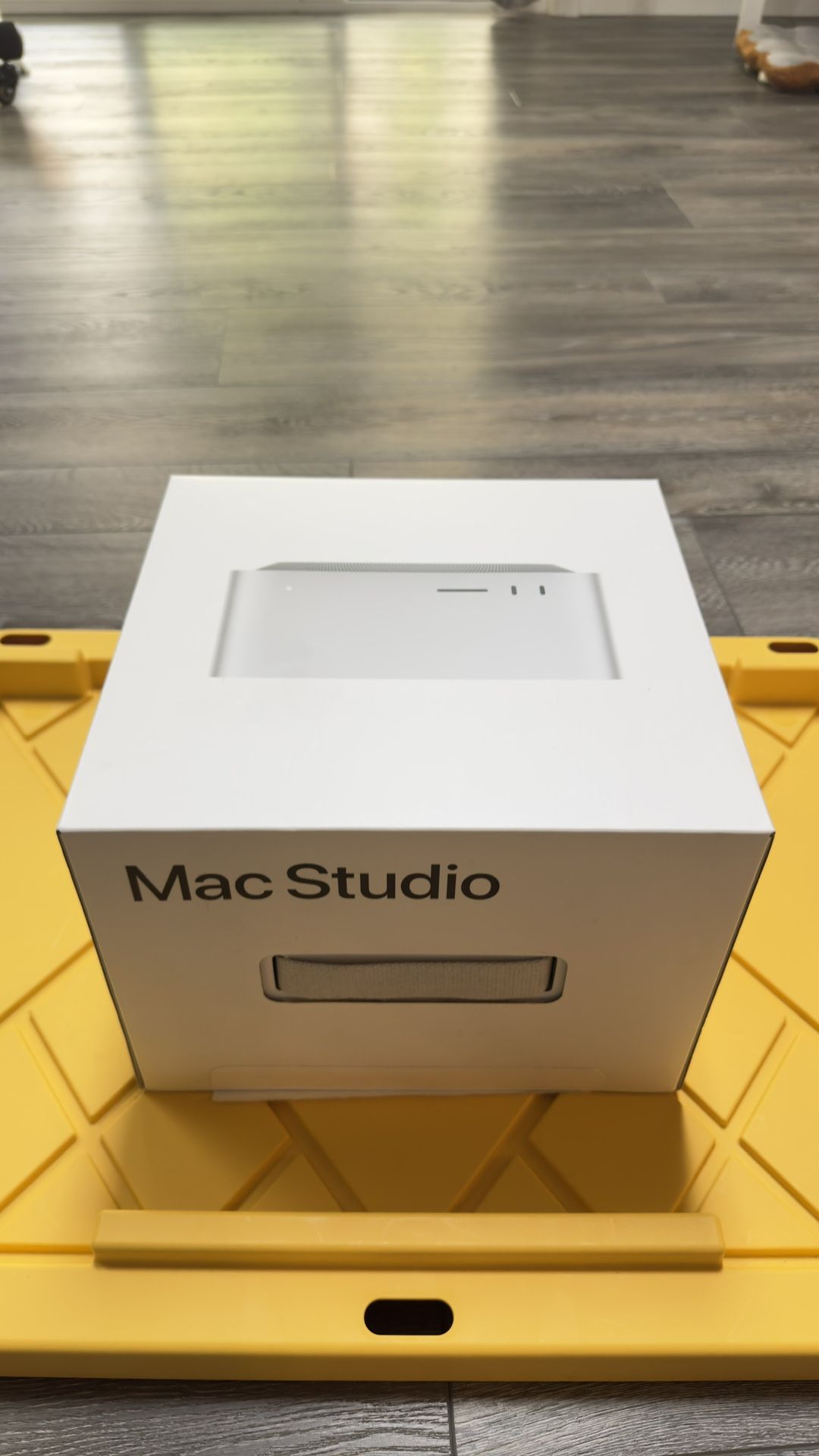 2022 Apple Mac Studio (M1 Max 32GB)