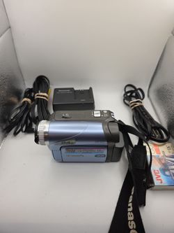 Panasonic PV-GS19 MiniDV Camcorder 24x Optical Zoom w/ Accessories Tested