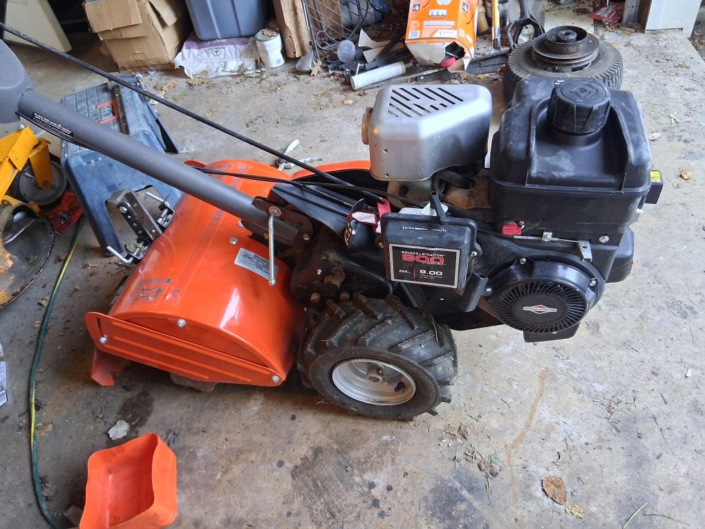Husqvarna Rear Tine Tiller