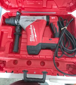 Milwaukee 1-3/4 in SDS Max Rotary Hammer 5518-21