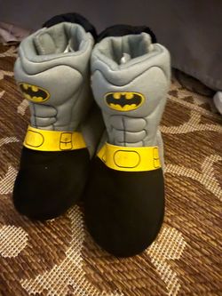Lil kids  Batman boots 4-5