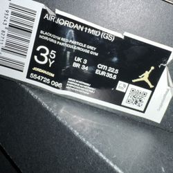 Air Jordan 1 Mid GS