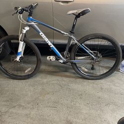 Giant Revel1 Mountain Bike