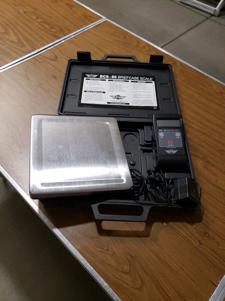 BCS -80  Briefcase Scale 0 -85 Lbs