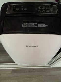 Honeywell Air Conditioner 550 Or Best Offer